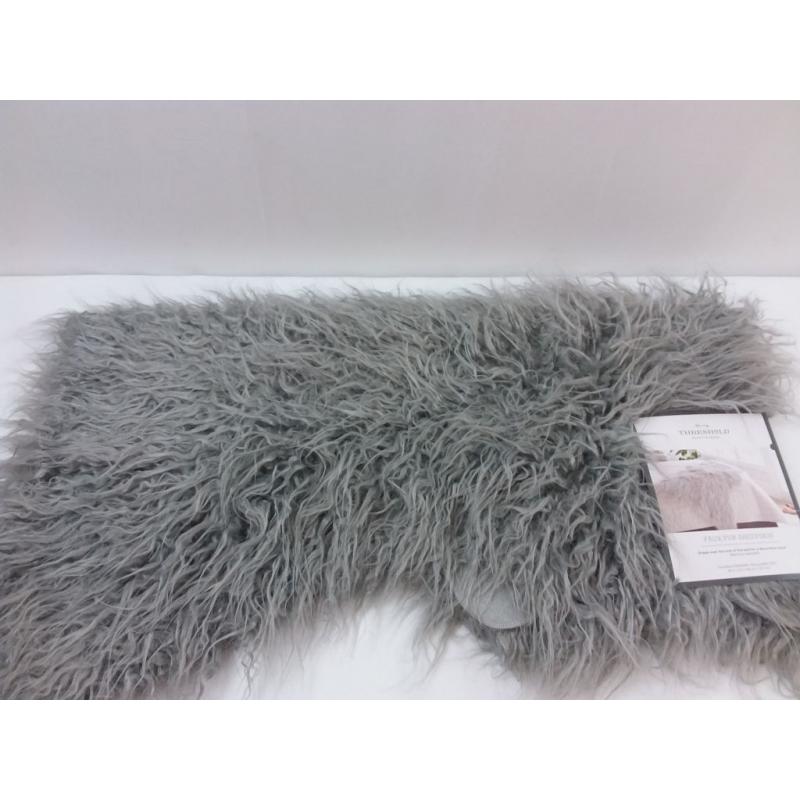 Faux Fur Sheepskin Throw Blanket Gray - Threshold