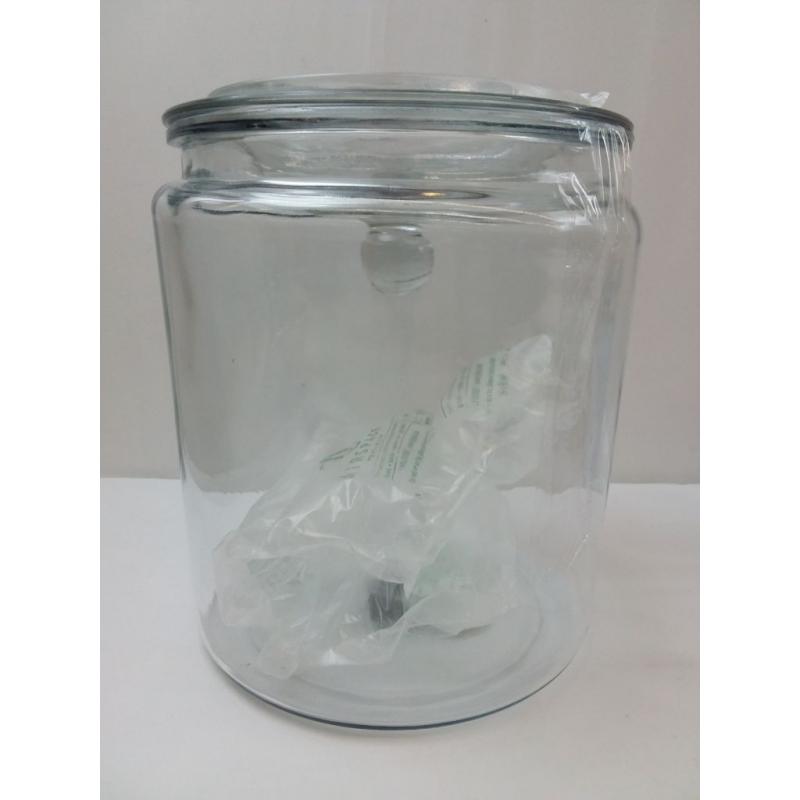 256oz Glass Jar and Lid