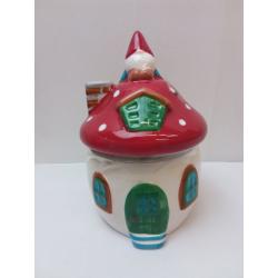 4.92x4.61x6.61 Gnome Candy Jar