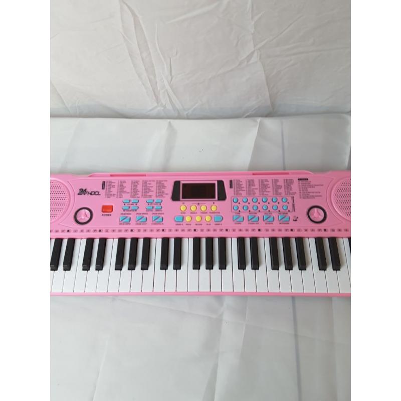 Electronic keyboard toy