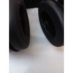 Noise cancelling headphones- Black