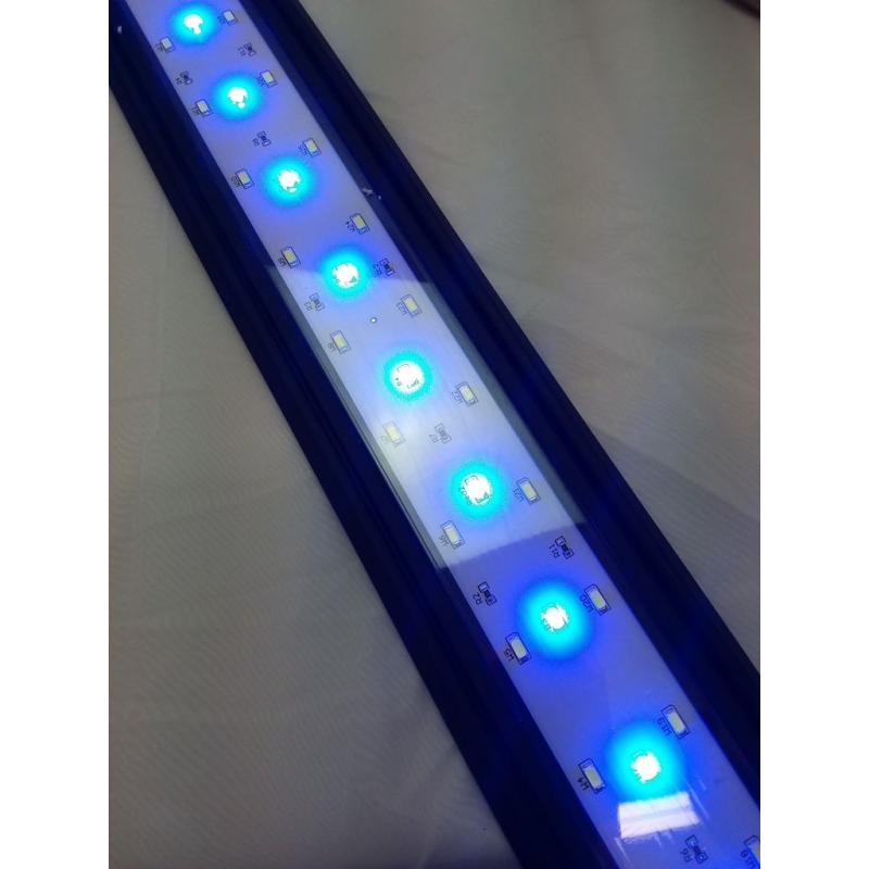 Full Spectrum Aquarium Light with Aluminum Alloy Shell Extendable Brackets