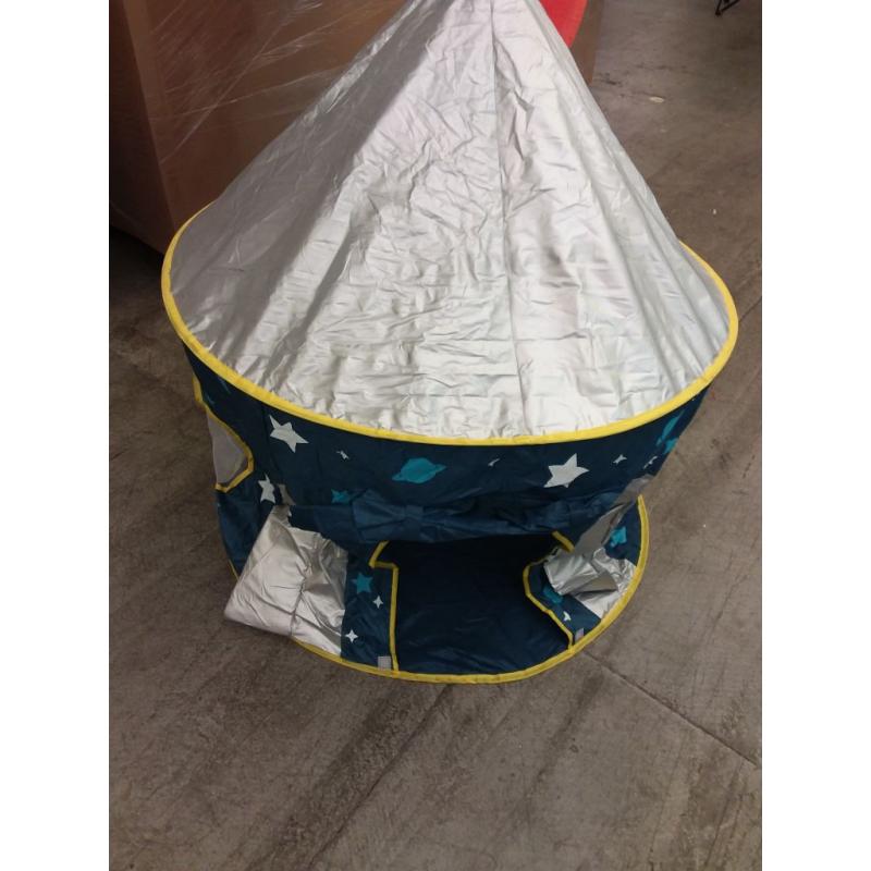 Chuckle & Roar Spaceship Pop-Up Kids' Play Tent