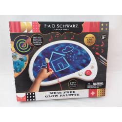 Fao Schwarz Mess-free Drawing Musical Glow Palette