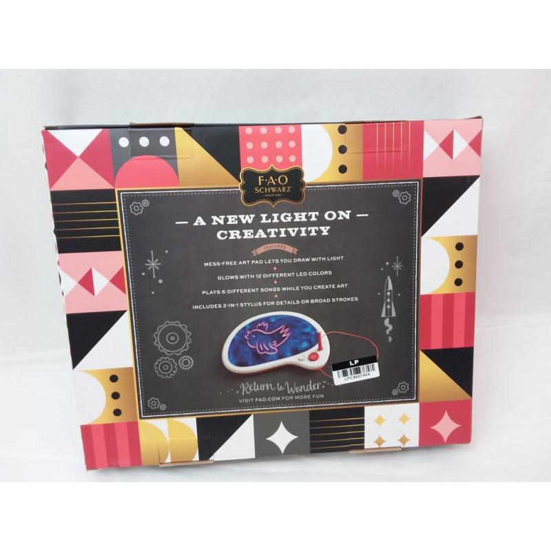 Fao Schwarz Mess-free Drawing Musical Glow Palette