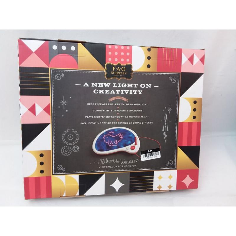 Fao Schwarz Mess-free Drawing Musical Glow Palette
