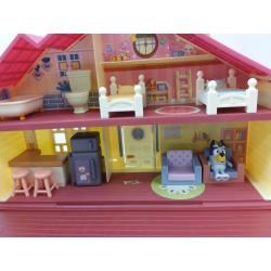 Bluey Family Home Playset (complete set with Bluey character)