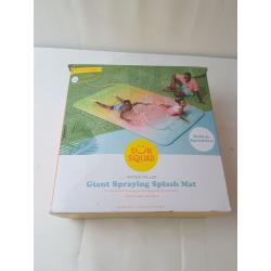 Sun Squad Giant Spraying Splash Mat