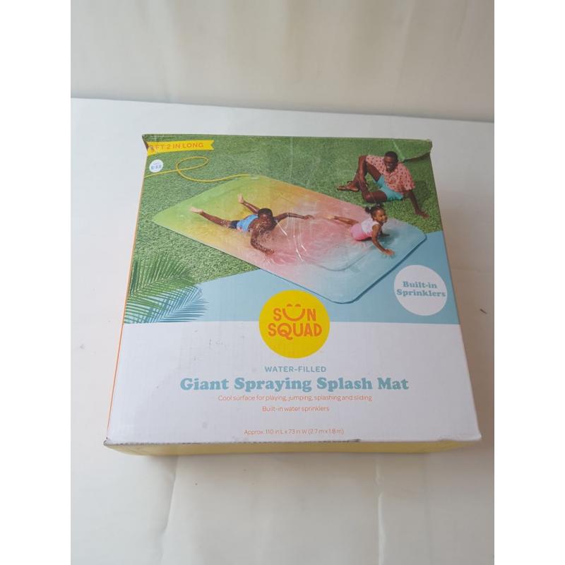 Sun Squad Giant Spraying Splash Mat