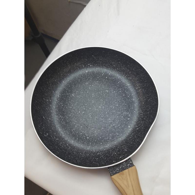 6 Piece Cookware Set