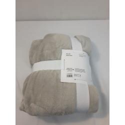 Room Essentials Plush Blanket, Twin