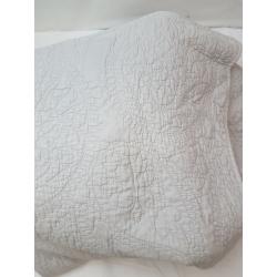 Garment Washed Paisley Stitch Quilt Full/Queen Light Grey