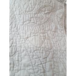 Garment Washed Paisley Stitch Quilt Full/Queen Light Grey