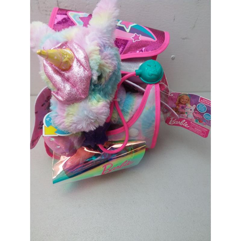 Barbie Unicorn Doctor Backpack Set