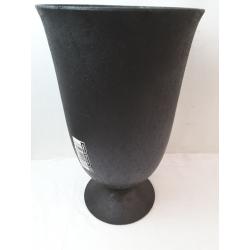23 Recycled Urn Planter Black - Smith & Hawken