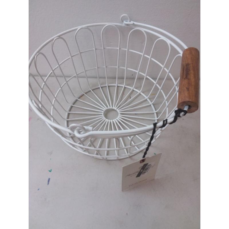 Small Wire Easter Basket White