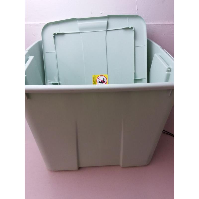 20gal Latching Tote - Green - Brightroom