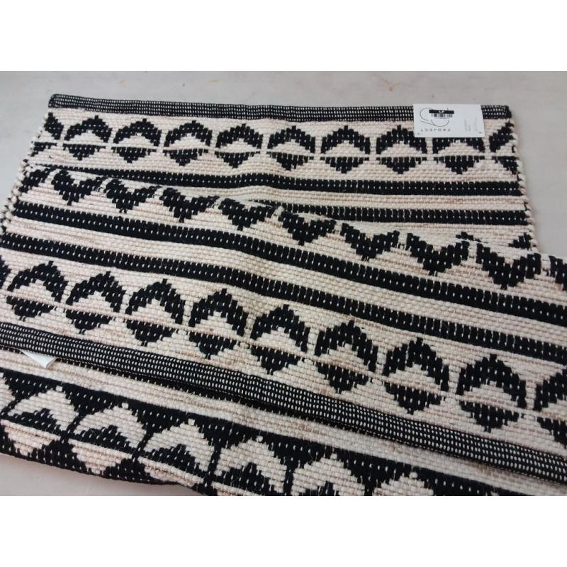 2'6x4' Geometric Woven Accent Rug Black - Project 62