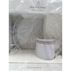 Stoneware Milk & Cookies Set