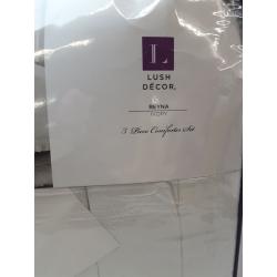 3pc Full/Queen Reyna Comforter Set Ivory - Lush Decor