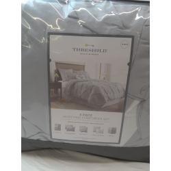 Queen 8pc Montvale Pinch Pleat Comforter Set Gray - Threshold