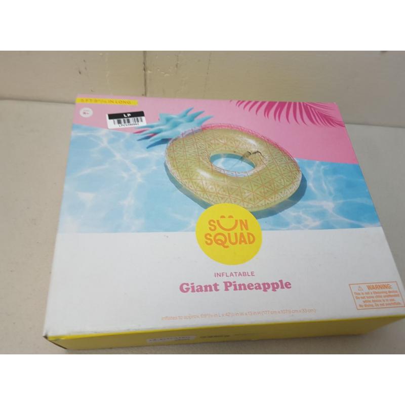 Pineapple Pool Float Yellow - Sun Squad