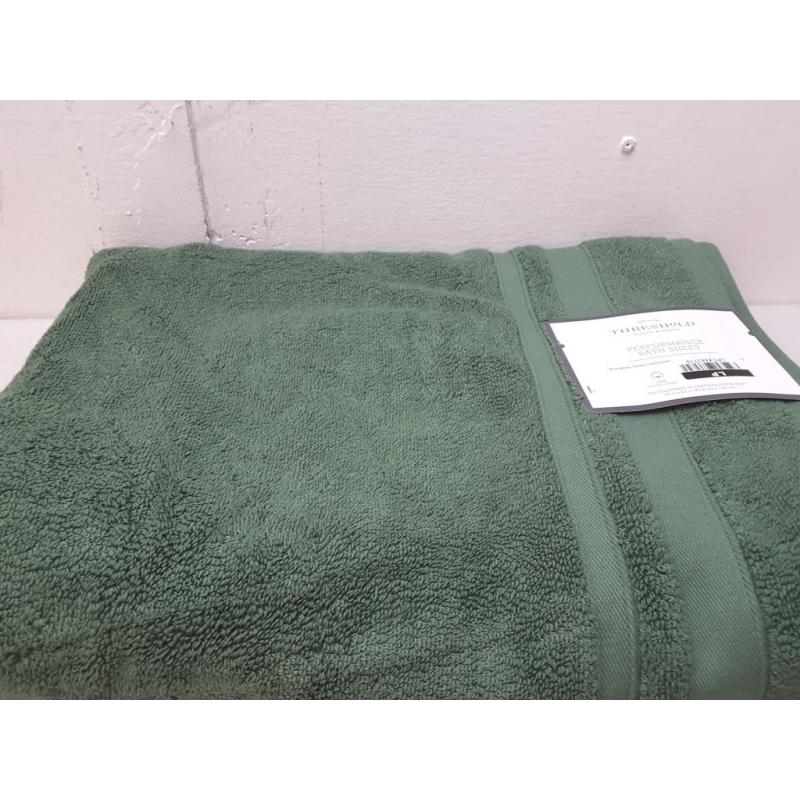 Performance Bath Sheet Dark Green - Threshold™