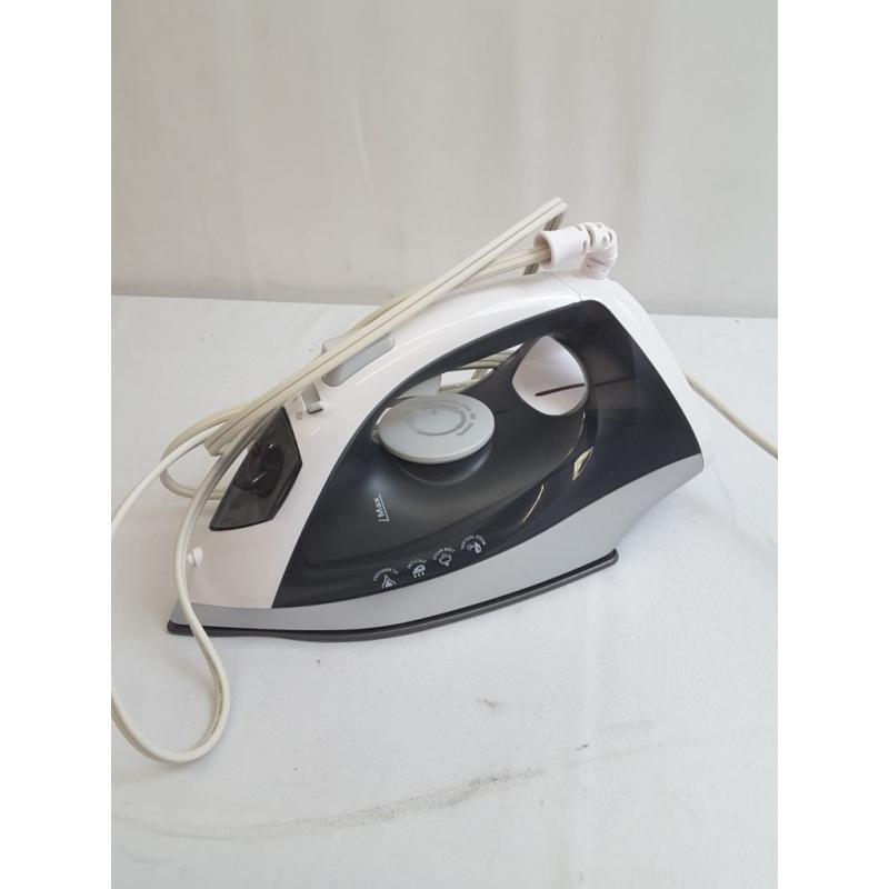 Sunbeam 1200W Classic Iron with Precision Tip and Anti-Calc Technology