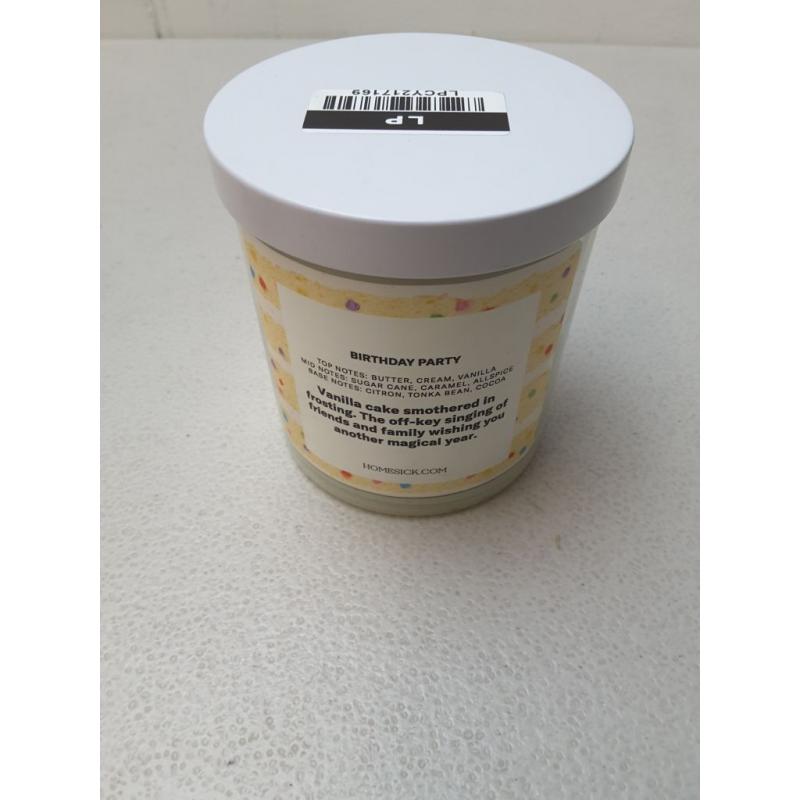 7.5oz Birthday Party Candle - Homesick