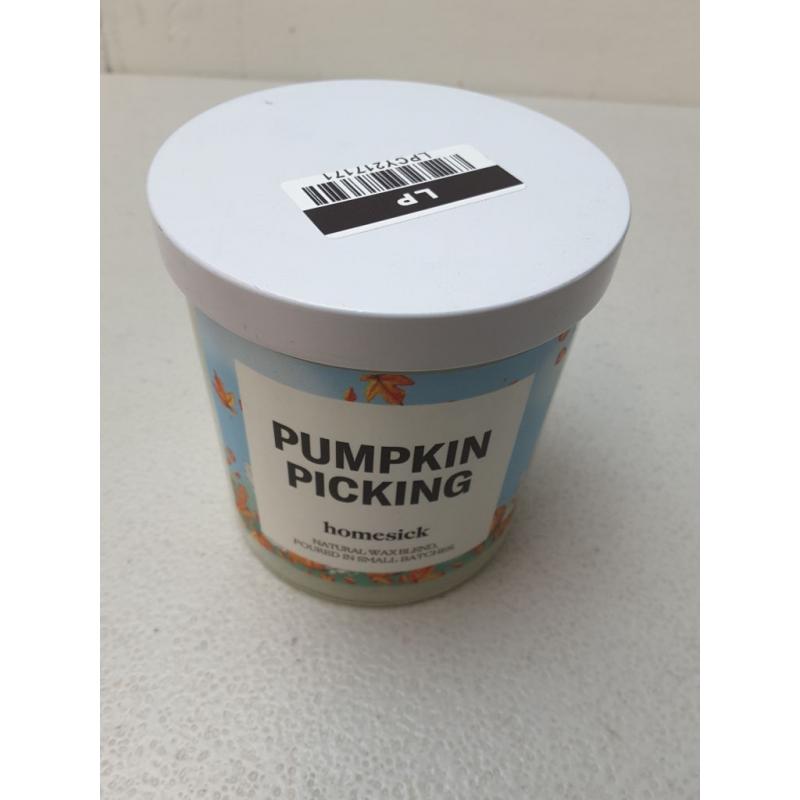 7.5oz Pumpkin Picking Candle - Homesick