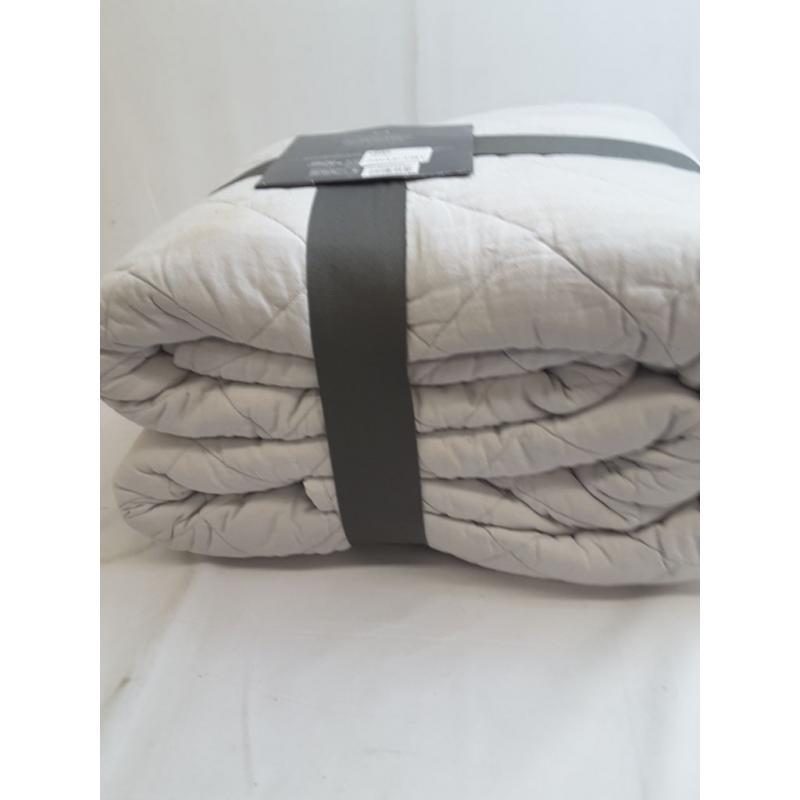 Full/Queen Diamond Stitch Cotton Linen Quilt Light Gray - Threshold