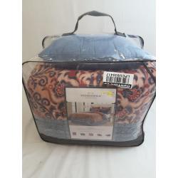 Queen 8pc Monson Comforter Set Rose/Blue - Threshold