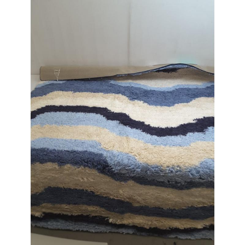 4'x6' Waves Area Rug Blue/Green - Pillowfort