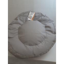 Settle In Bean Bag Chair Gray - Pillowfort