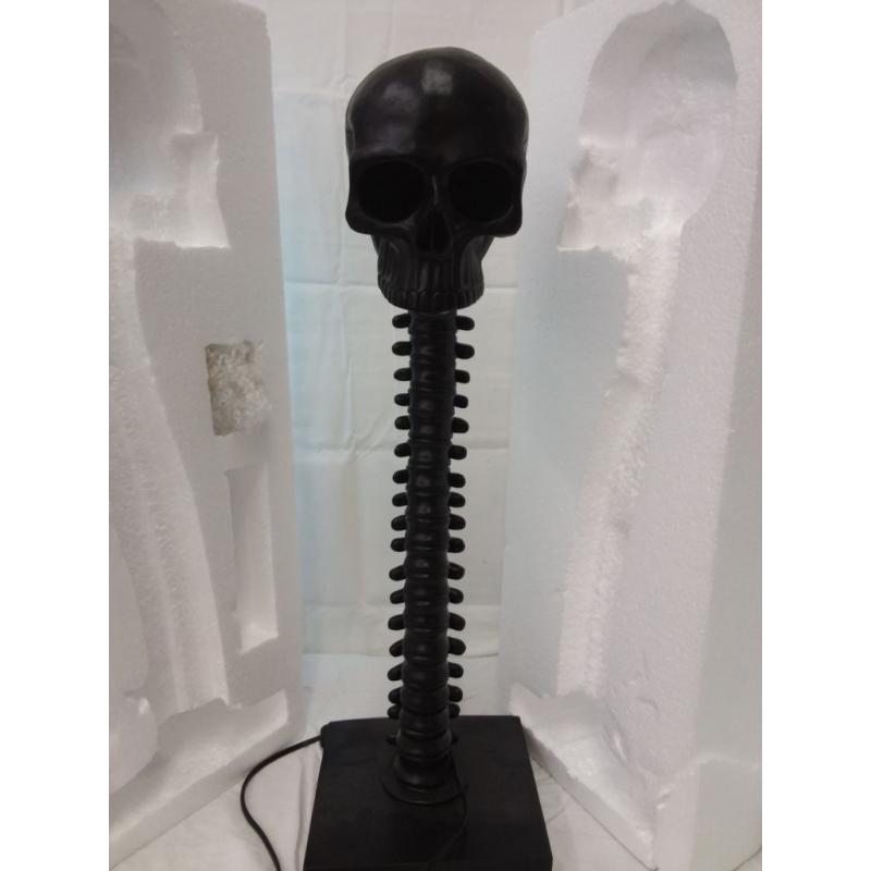 Gute Skeleton Spine Lamp Black (does not turn on)