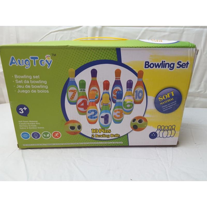 Bowling Set 10 Pins 2 Bowling Balls Aug Toy