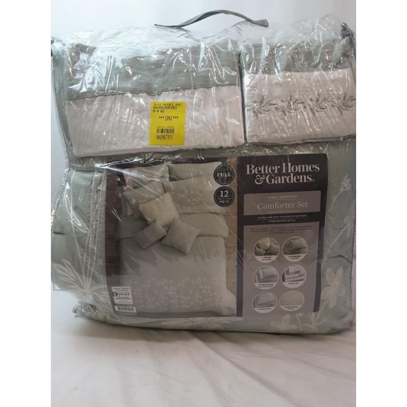 Full Size Sage 12 Piece Bed in a Bag Comforter Set with Sheets
