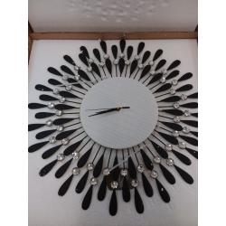 23.6 Metal and Crystal Wall Clock