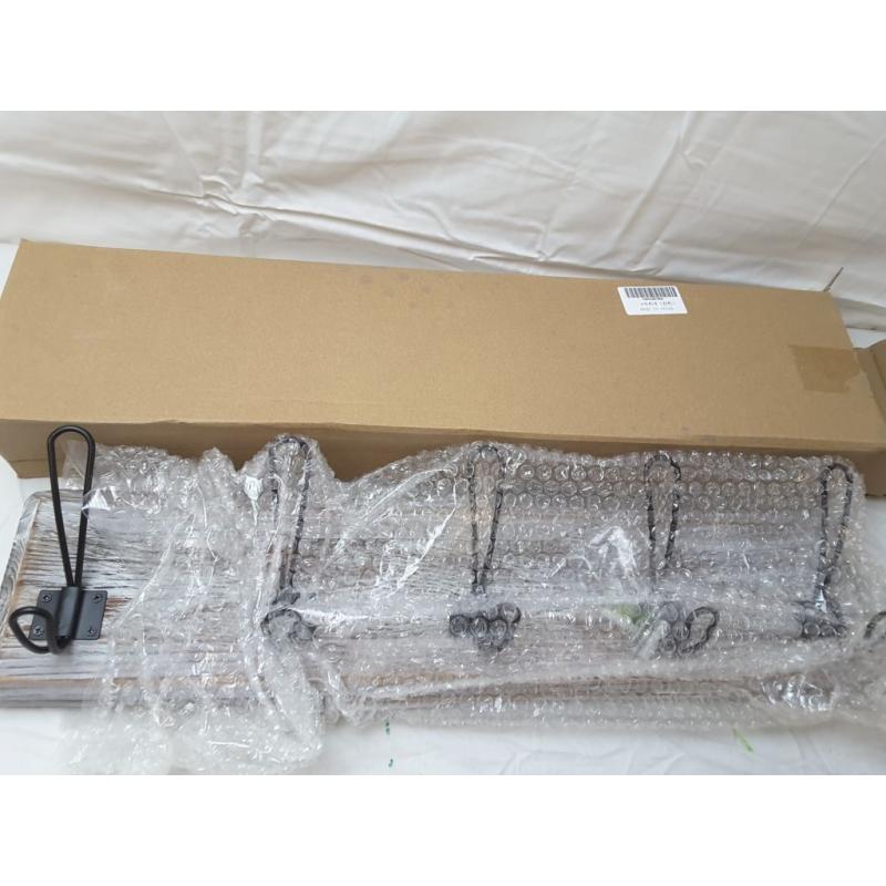 Wall Mounted Rustic Coat Hanger With 5 Hooks