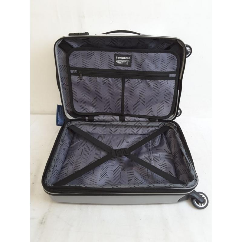 Samsonite 3 DLX Adjustable 20 Hardside Silver Spinner Suitcase