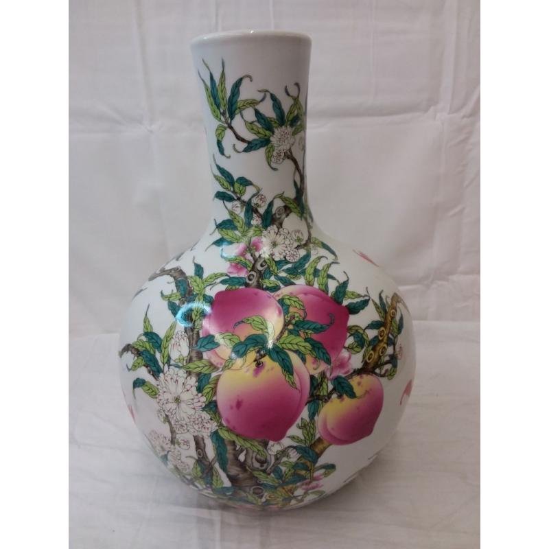 Chinese Style Peach Ceramic Art Vase With Nine Peaches