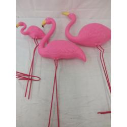 Family flamingos yard stakes decorations