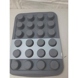 Silicone Mini Muffin Pan 24 cup