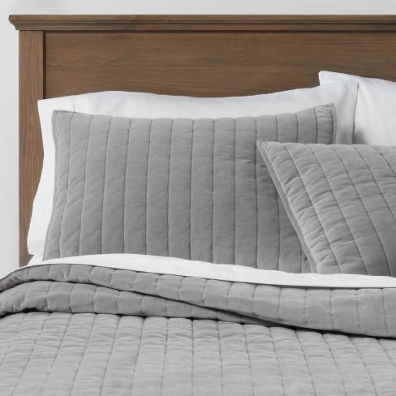 Full/Queen Matte Velvet Solid Quilt Gray - Threshold