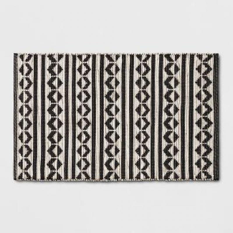 2'6x4' Geometric Woven Accent Rug Black - Project 62