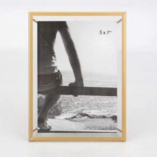 8.11x6.1 Frame with Symmetrical Wire Back Brass - Project 62
