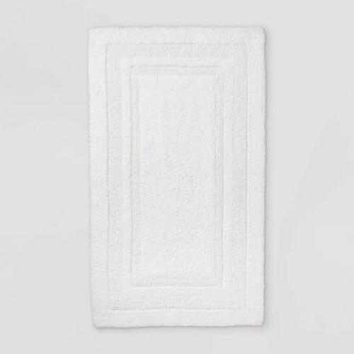 Performance Cotton Reversible Bath Rug White 20' x 34- Threshold
