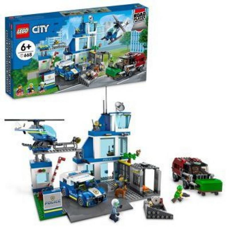 LEGO City Police Station 60316 Building Set (Please be advised that sets may be missing pieces or otherwise incomplete.)