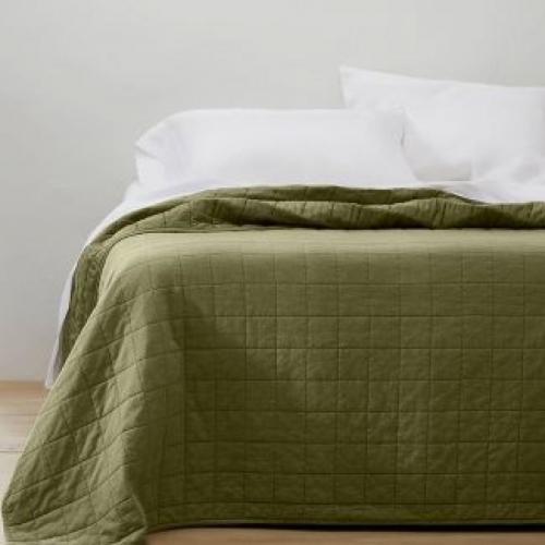 King Plus Heavyweight Linen Blend Quilt Moss Green - Casaluna