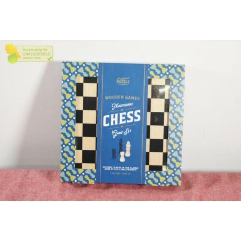 Professor Puzzel Traditional Chess Set